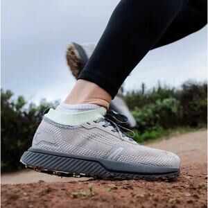 Flux Footwear Adapt Trail Runners Light Gray Women’s 7